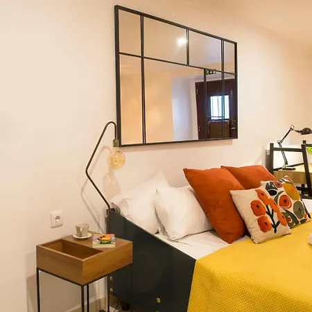 For 2 Just 250m From Largo Intendente Lisbona