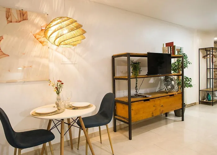 For 2 Just 250m From Largo Intendente *