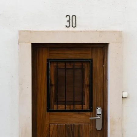 For 2 Just 250m From Largo Intendente 아파트