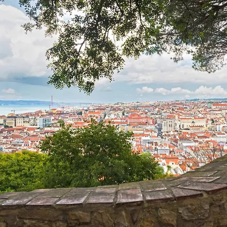 For 2 Just 250m From Largo Intendente * Lisbon