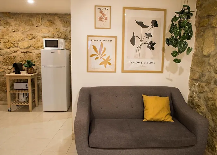 Apartament For 2 Just 250m From Largo Intendente *