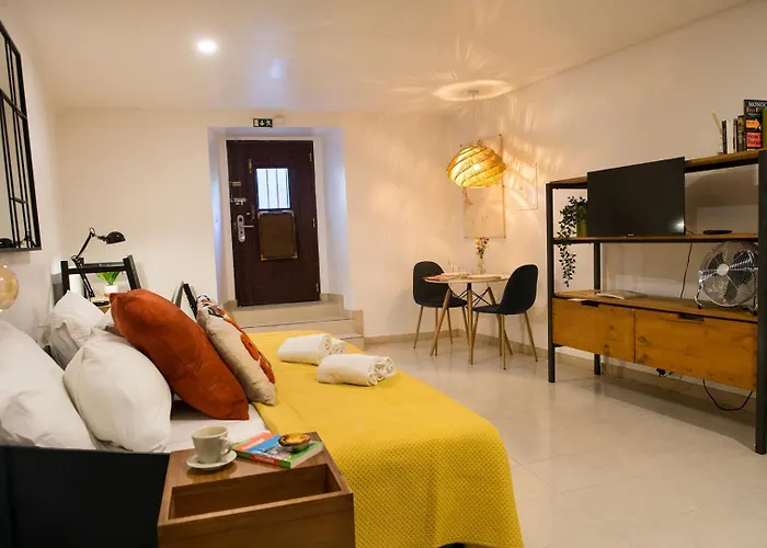 For 2 Just 250m From Largo Intendente Apartament Lizbona